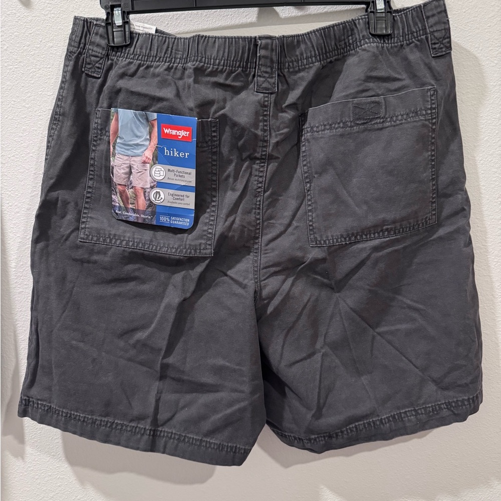 Men’s Wrangler Denim Shorts - Picture 3 of 4